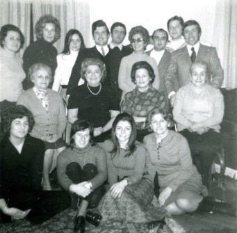 I seguaci della medium insieme a Martin Porter, Milano 1970